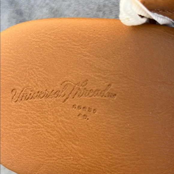 Universal Thread Tan Mules - Picture 2 of 6